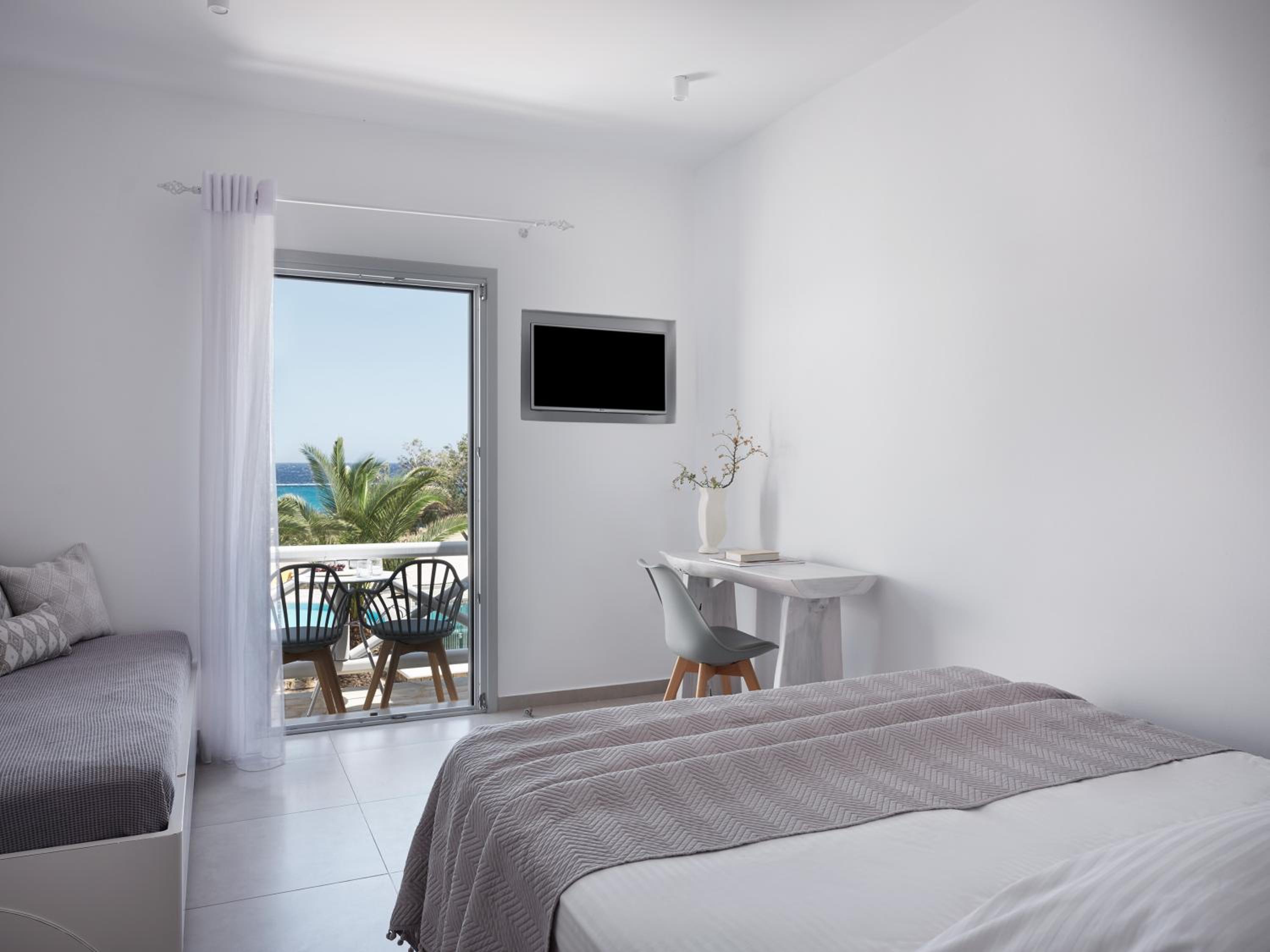 Superior, Double Bed, Sea View