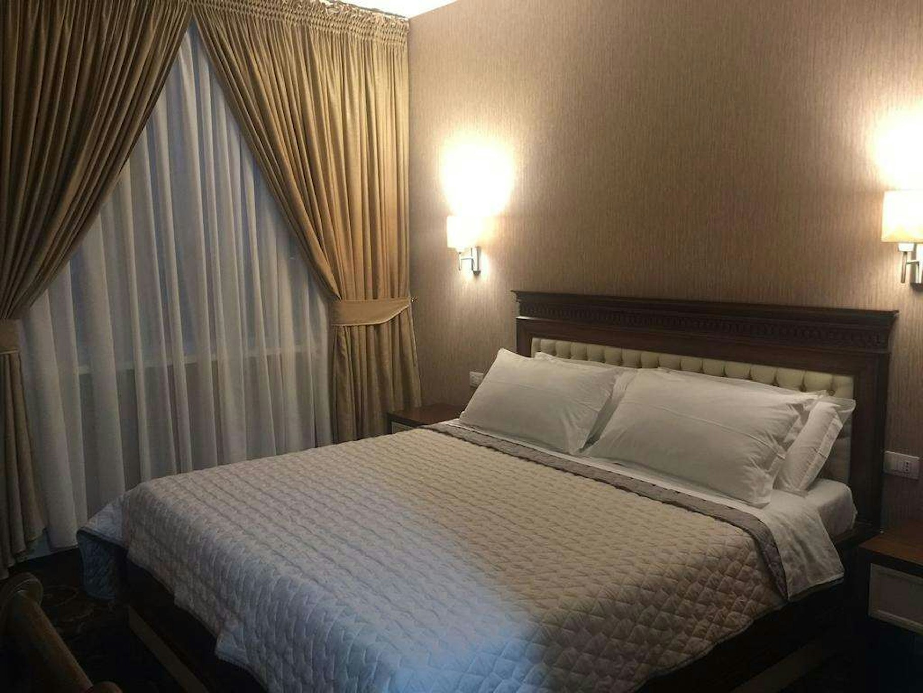 Rozafa Hotel 15/34