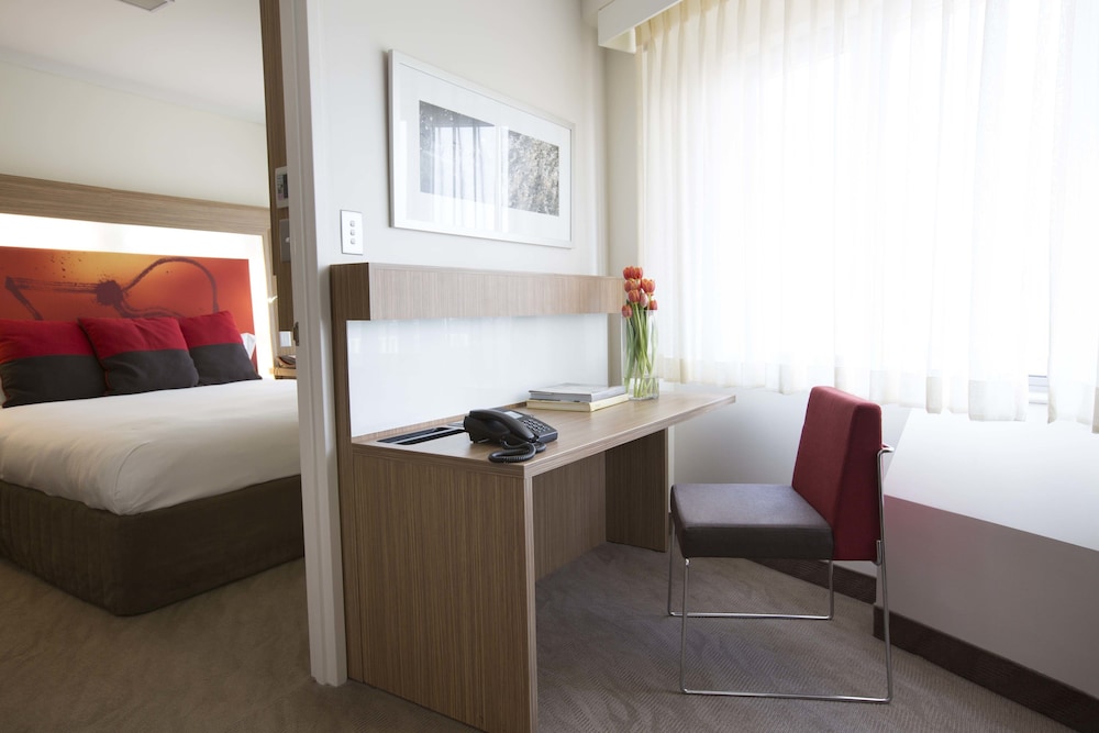 Novotel Sydney Olympic Park 30/48