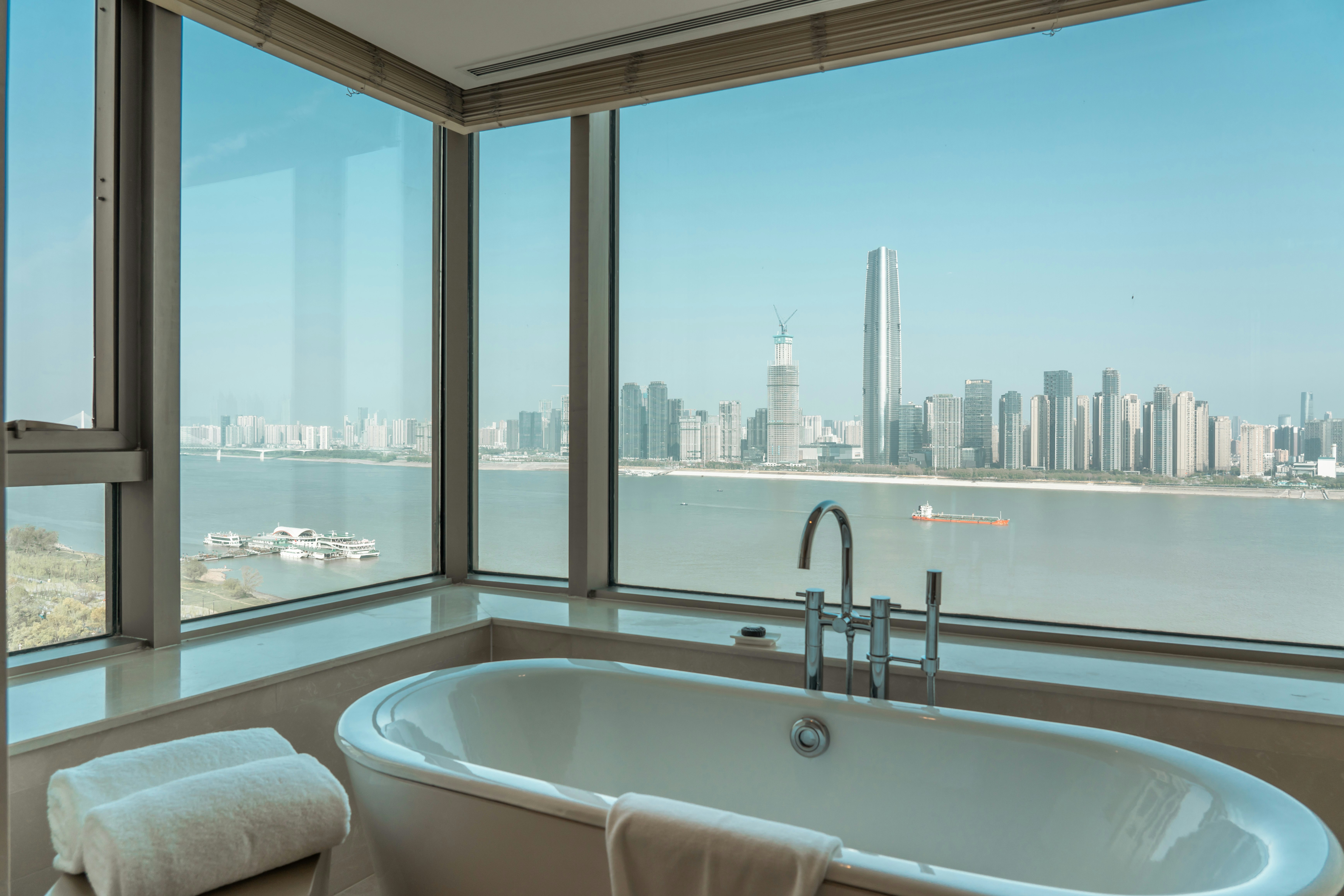 MARCO POLO WUHAN 15/50
