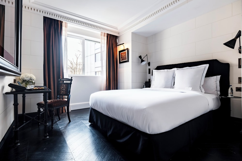 ROOM, KING BED, GARDEN VIEW