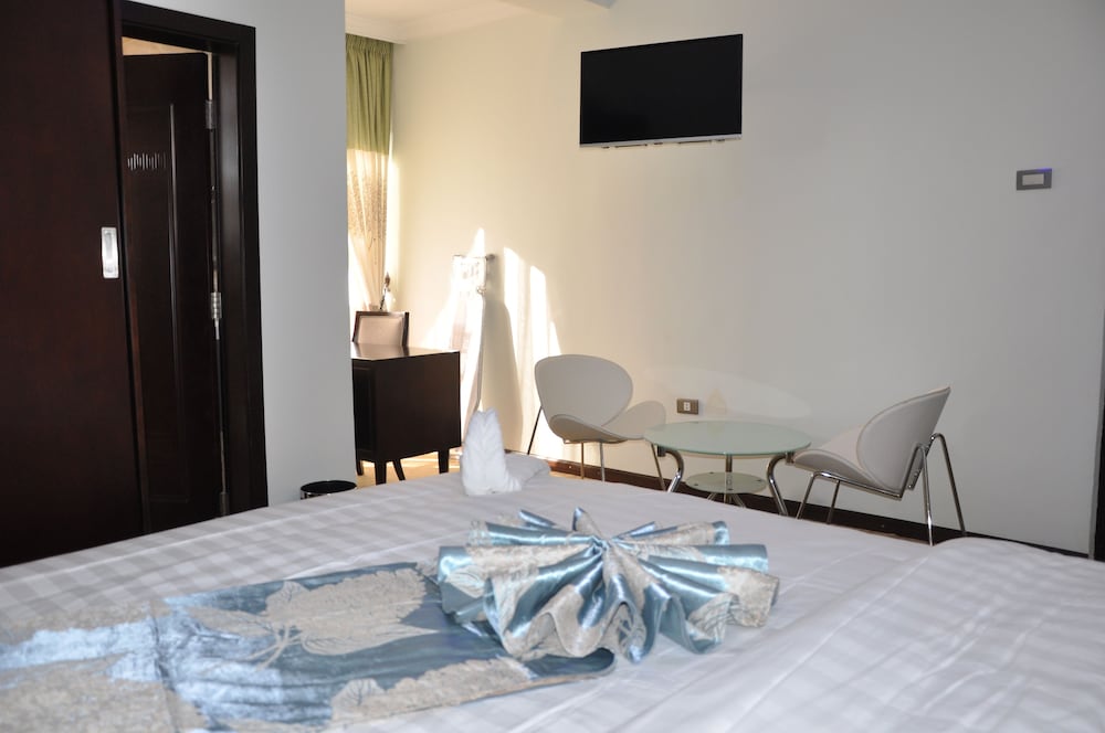 North Addis Hotel 11/42