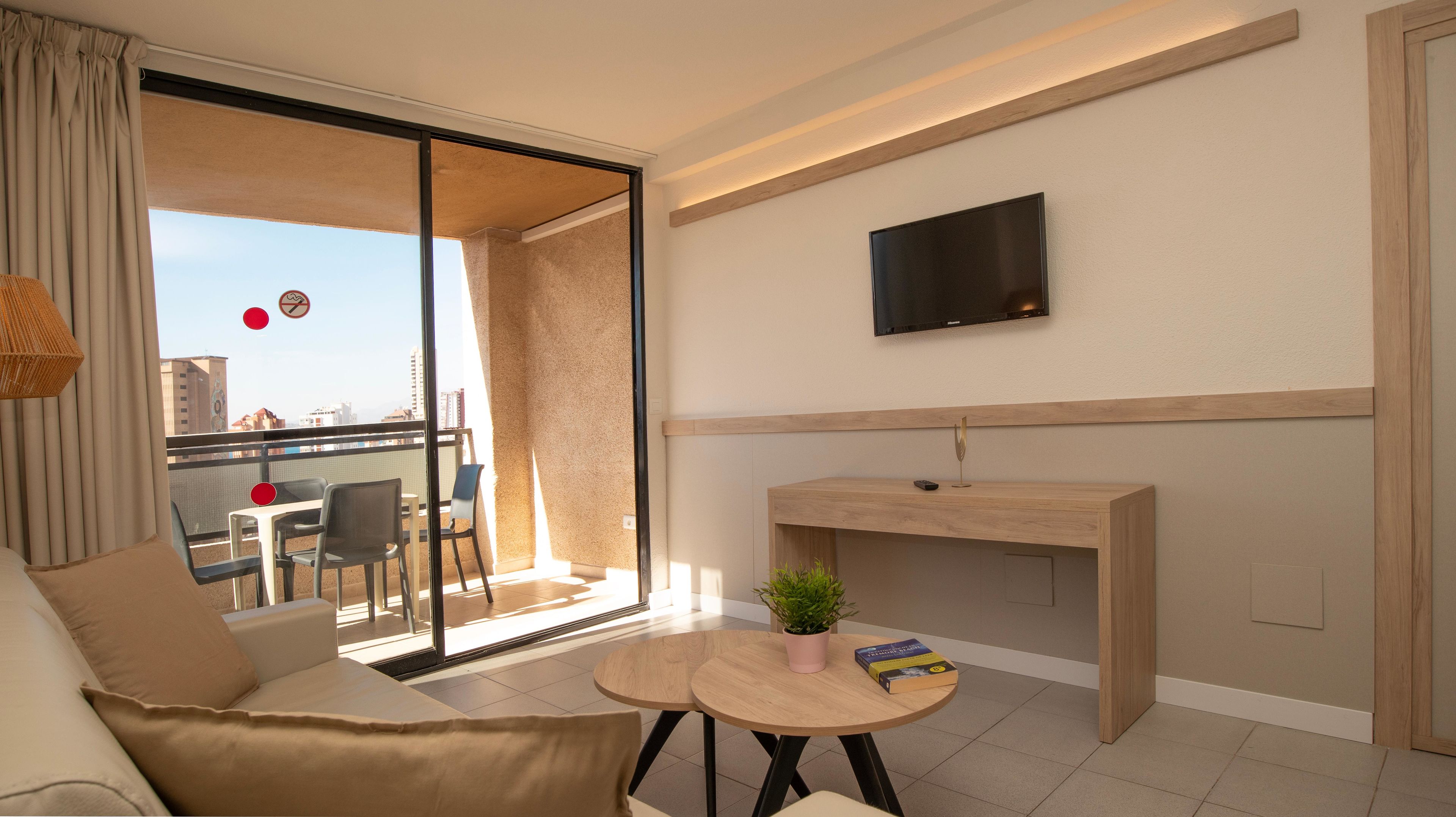 Dynastic Rooms Apartments 25/45