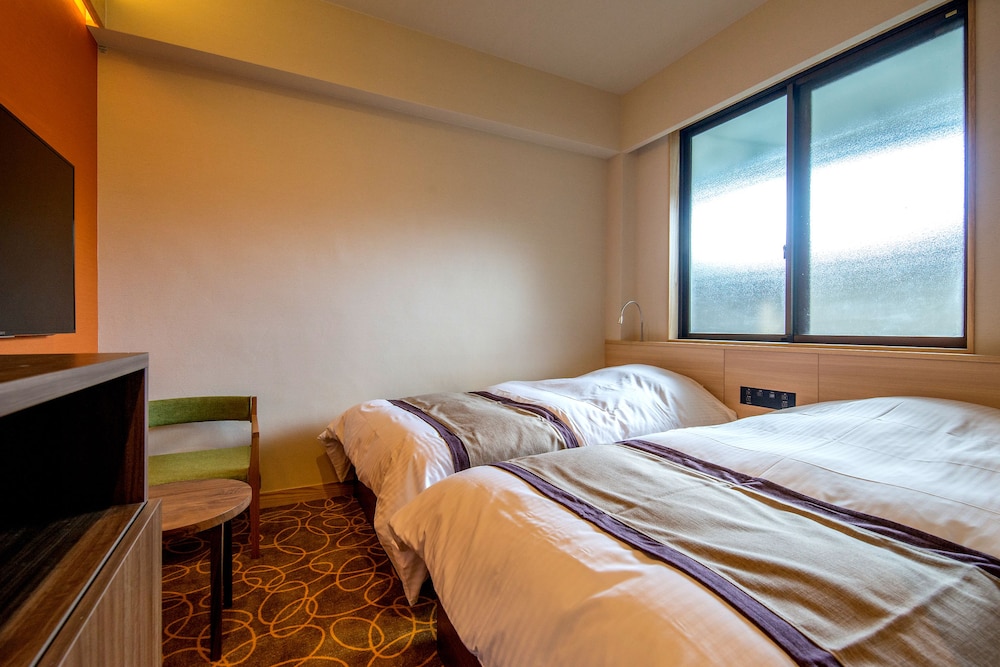 ECONOMY, TWIN BEDS