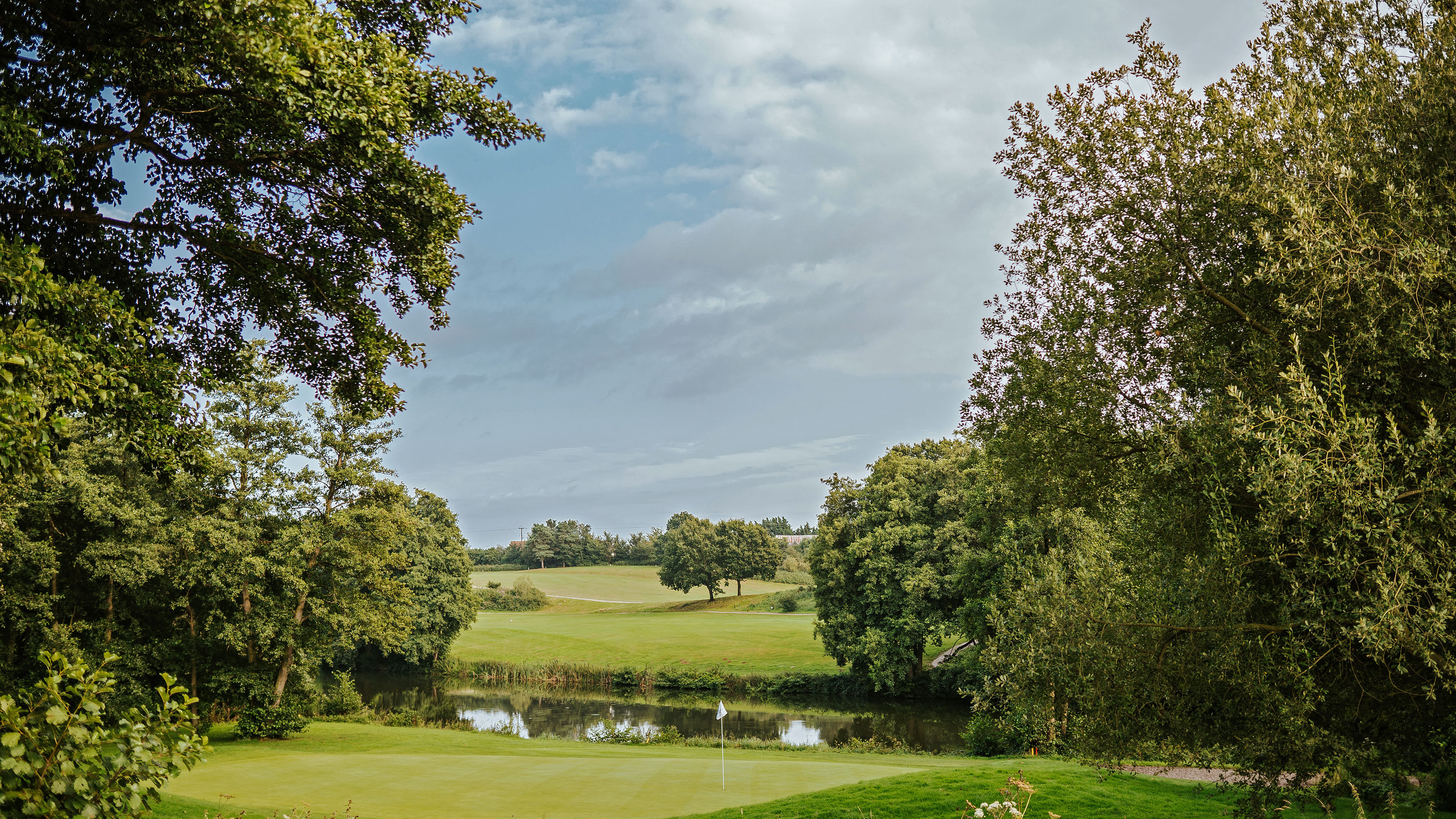 Stoke By Nayland Hotel 76/80