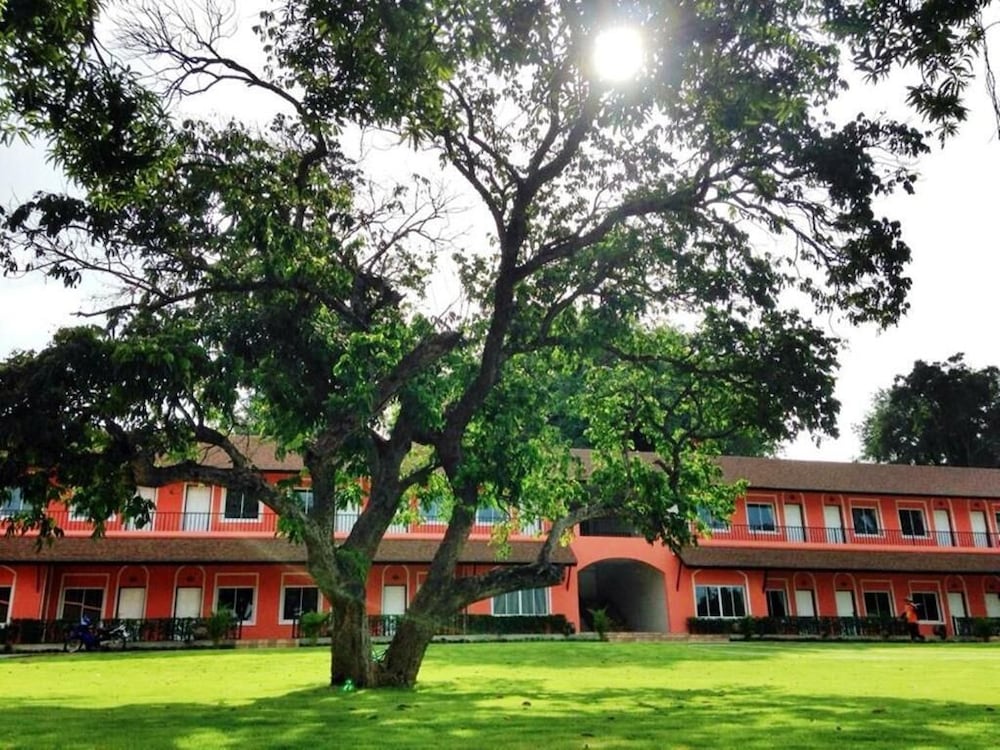 AURORA RESORT KANCHANABURI 42/50