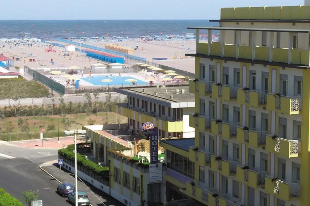 Hotel Sole 3/66