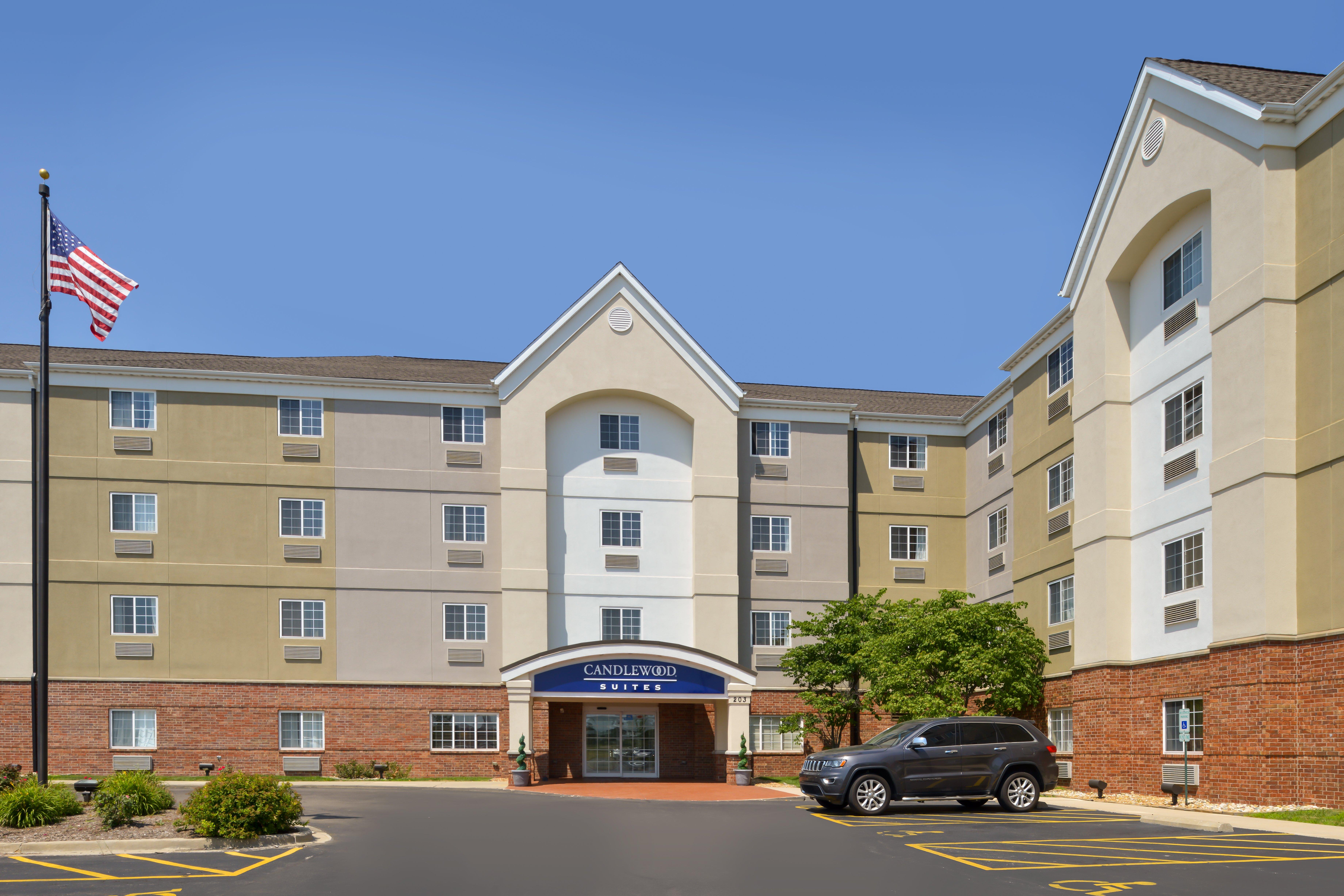 Candlewood Suites Bloomington - Normal an IHG Hotel 25/31