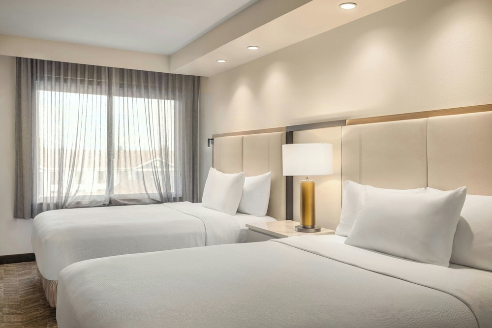Springhill Suites Fresno 18/46
