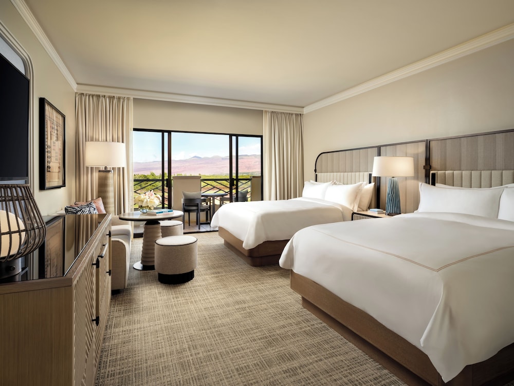 Renovated, Fairmont Gold, Gold, Premium, 2 Queen Beds, Ocean View, Lounge Access, High Floor