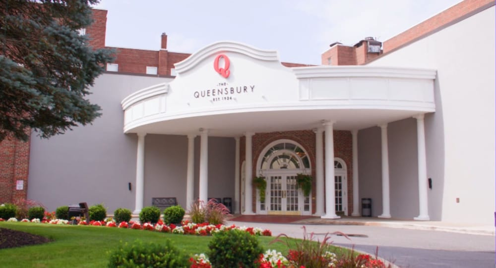 Queensbury Hotel 2/49