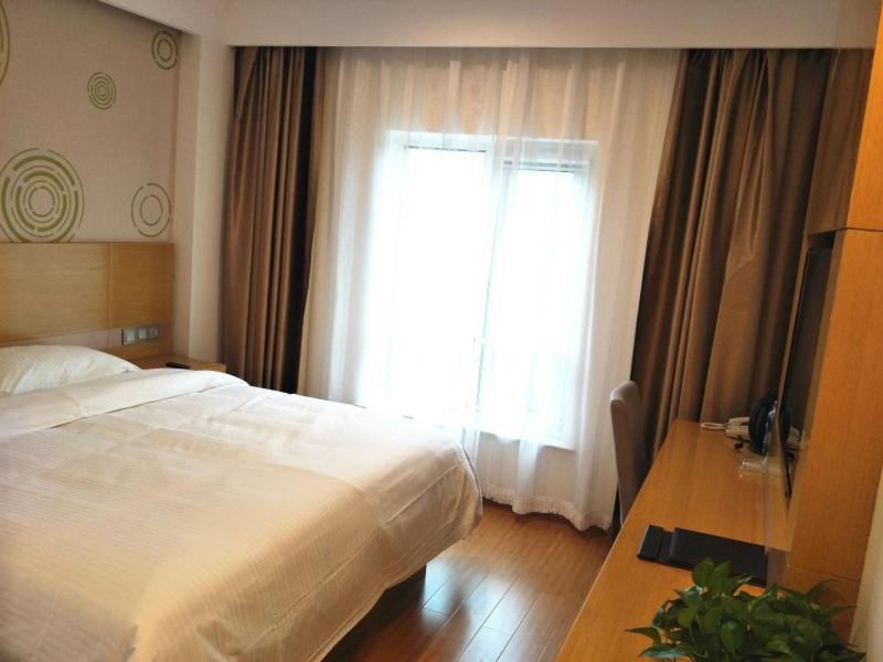 GreenTree Inn Tianjin DongLi Development Zone Huamingzhen Airport Express Hotel 5/36