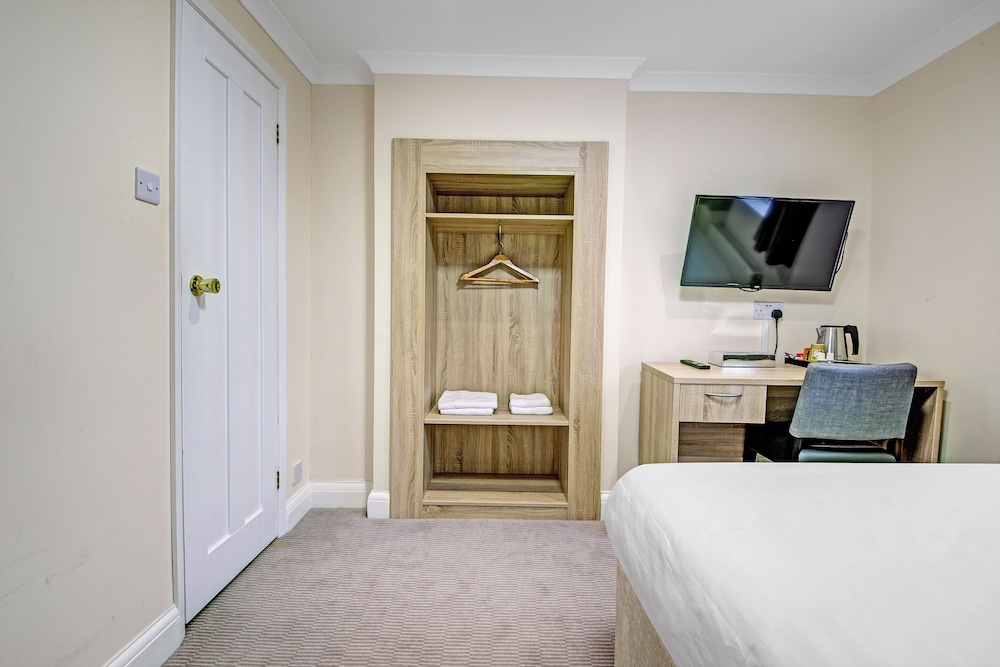 OYO 24 Sussex London Paddington 33/65