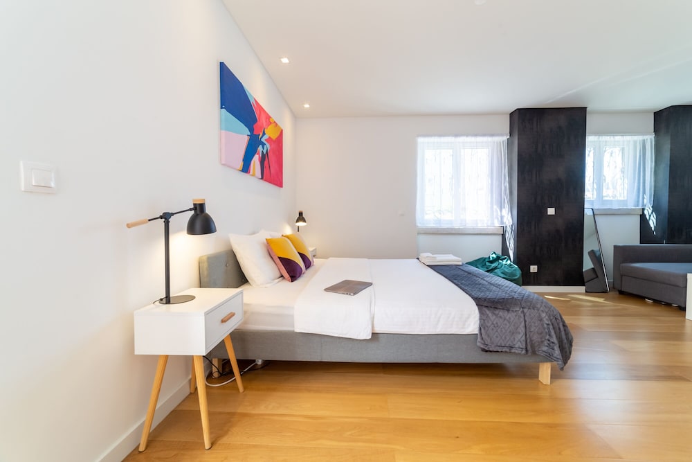 Industrial Lisbon Apartment - Adults Only 5/49