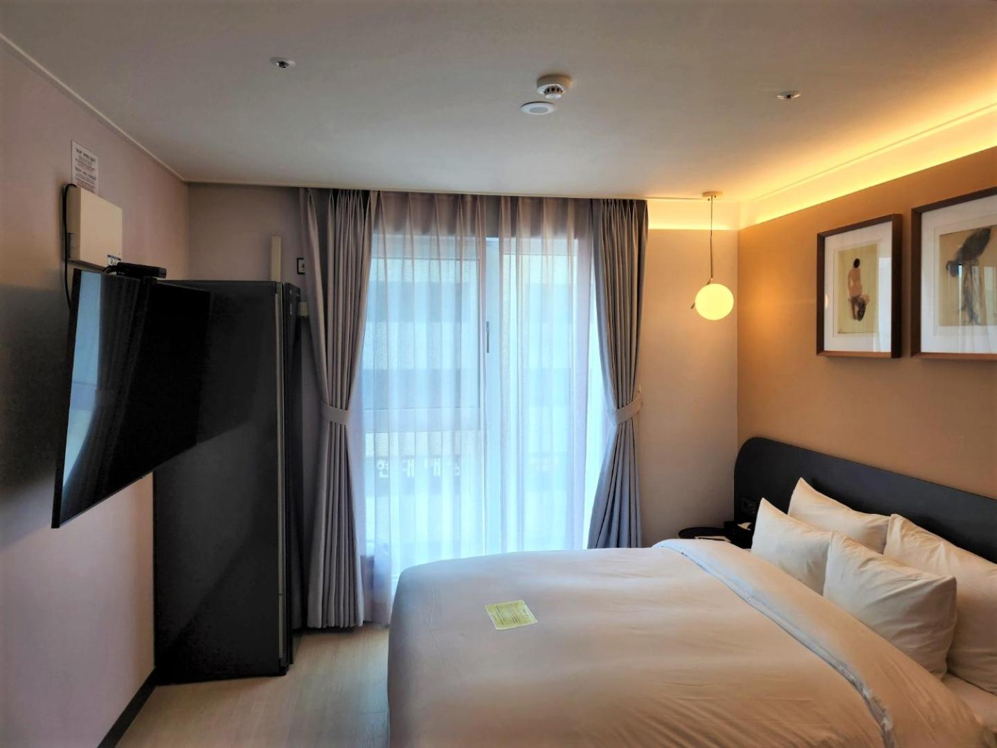 Standard, Double Bed, Pool Access