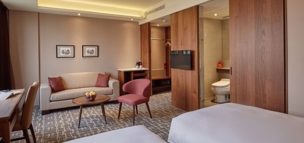 Orange Hotel Wenhua 20/36