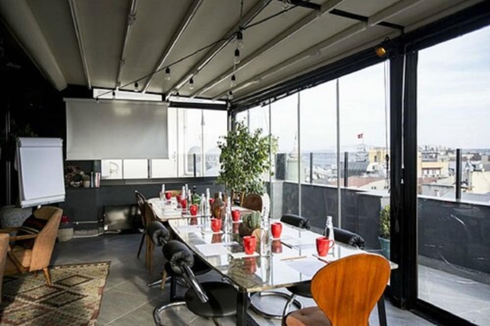 Sub Karakoy Hotel 41/47