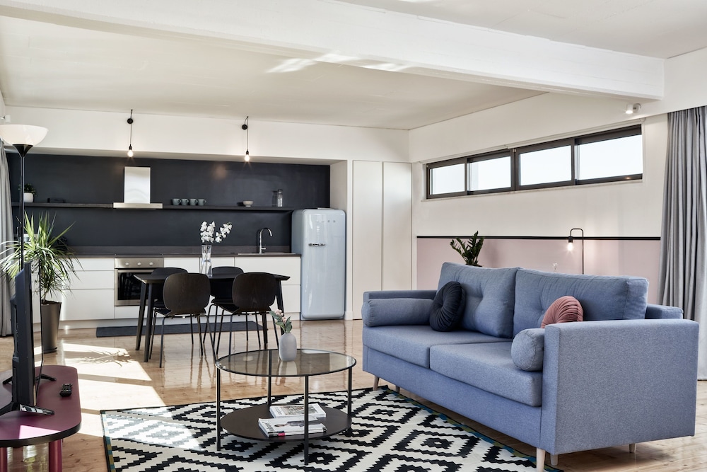 MONO Lofts Athens 25/50