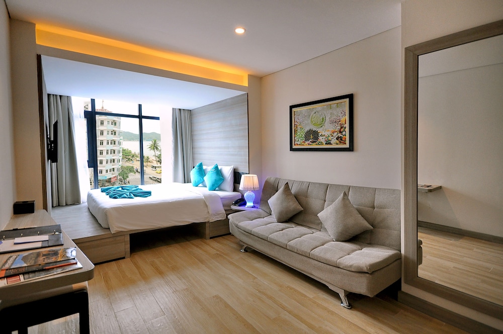 The Mcr Luxury Nha Trang 33/44