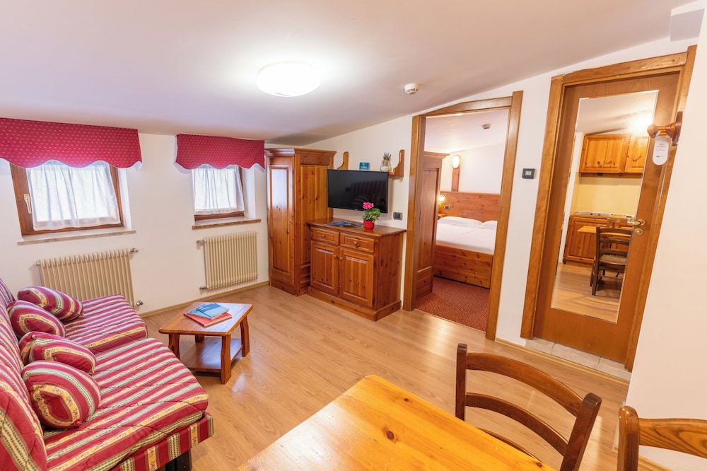 Hotel Miramonti Corvara 32/48