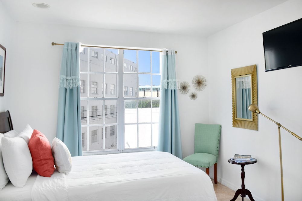 Deluxe 2 Queen Bed