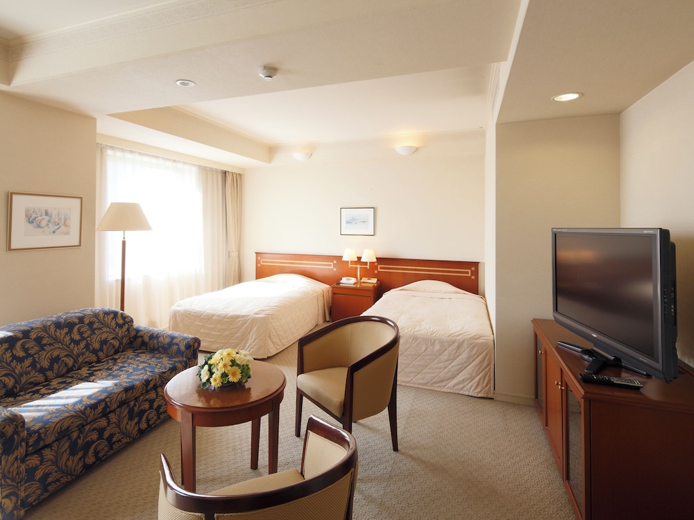 Crown Palais Kokura 37/56