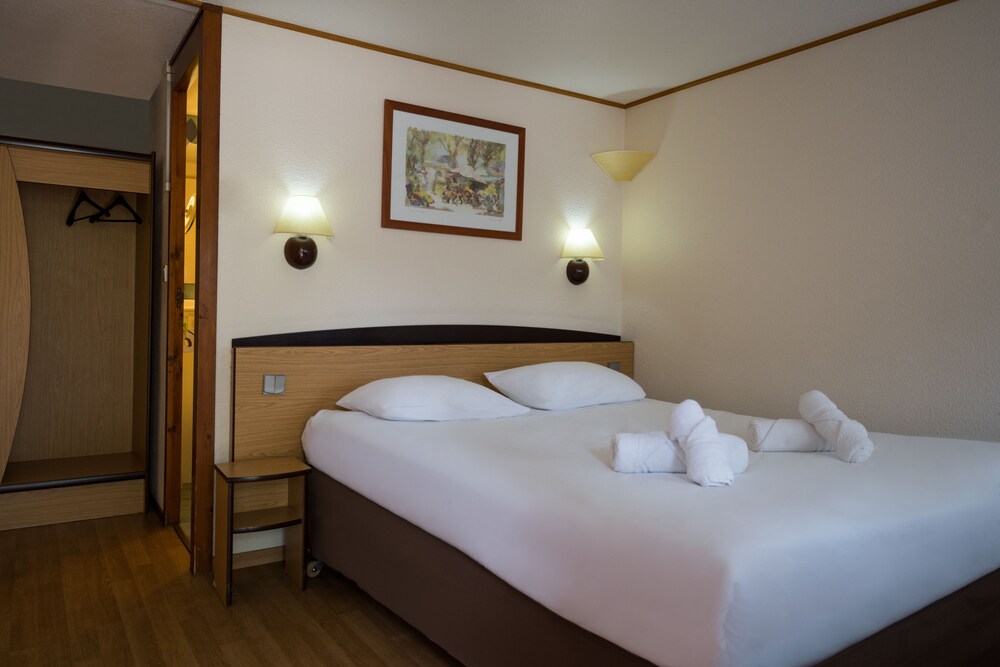 P'TIT DEJ-HOTEL FOIX 3/23