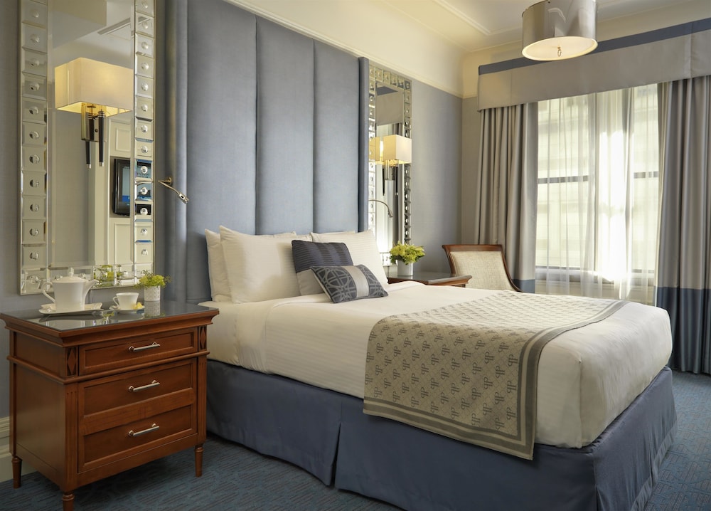 FAIRMONT, KING BED