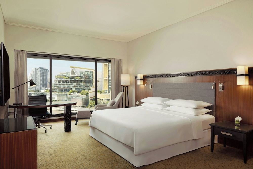 غرفة سوبيريور بسرير كينج بإطلالة على النهر، Royal Orchid Sheraton Riverside Hotel Bangkok 2/5