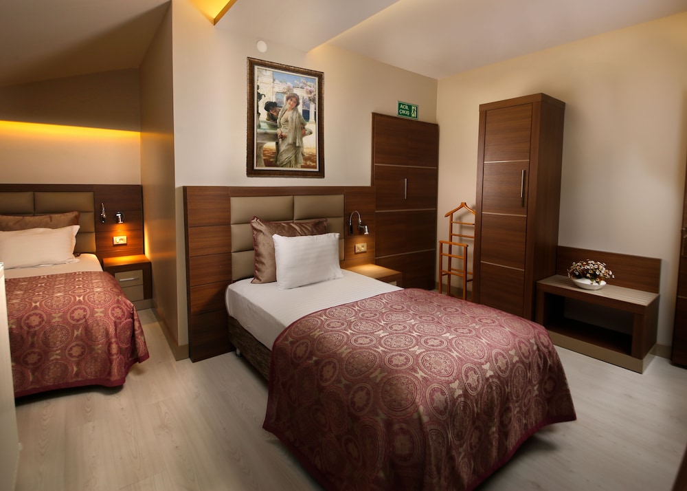 جناح ديلوكس بسرير كوين وسريرين منفصلين بغرفتي نوم لذوي الإعاقة، Elit Asya Hotel 2/3