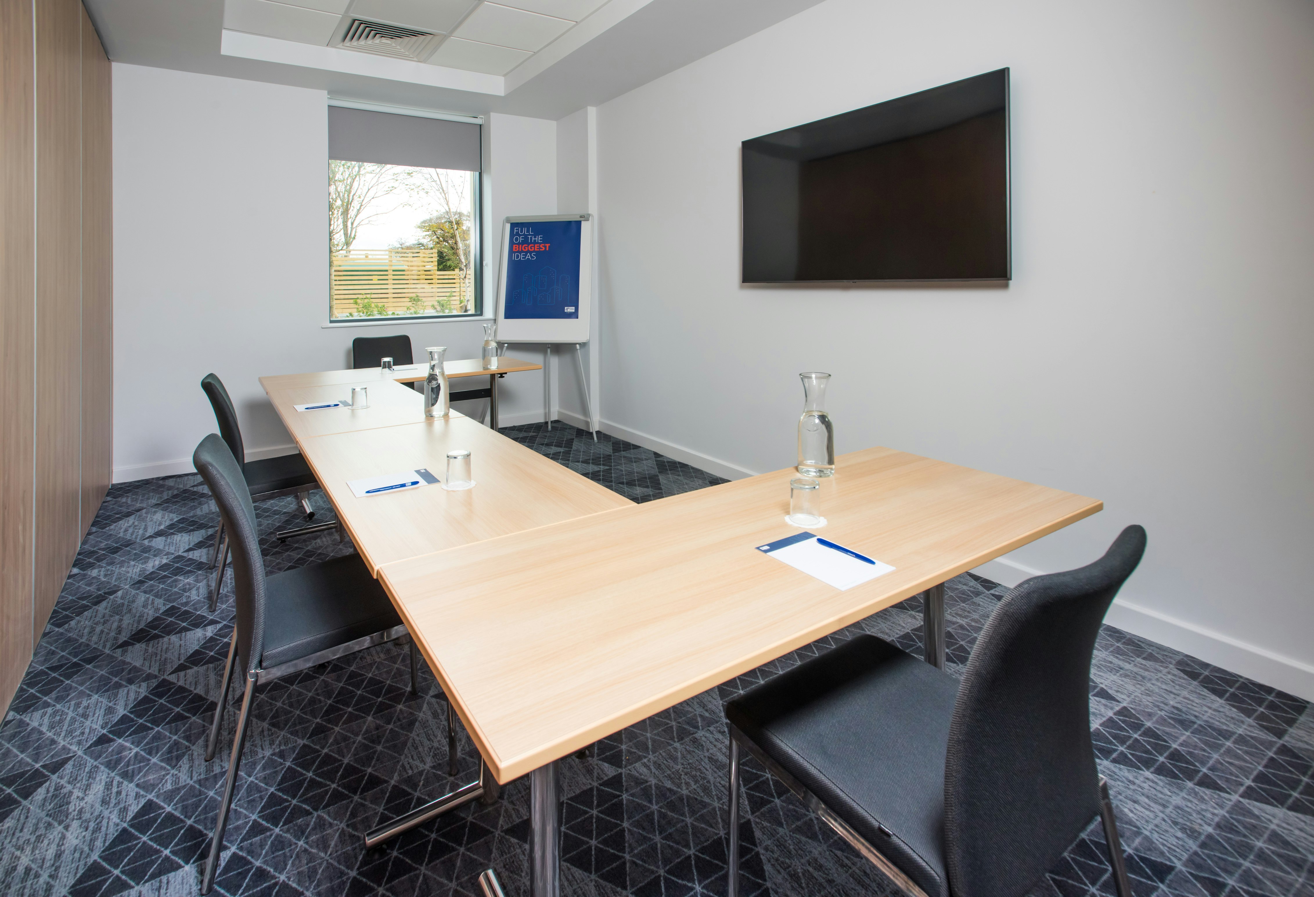 Holiday Inn Express Bicester 43/49