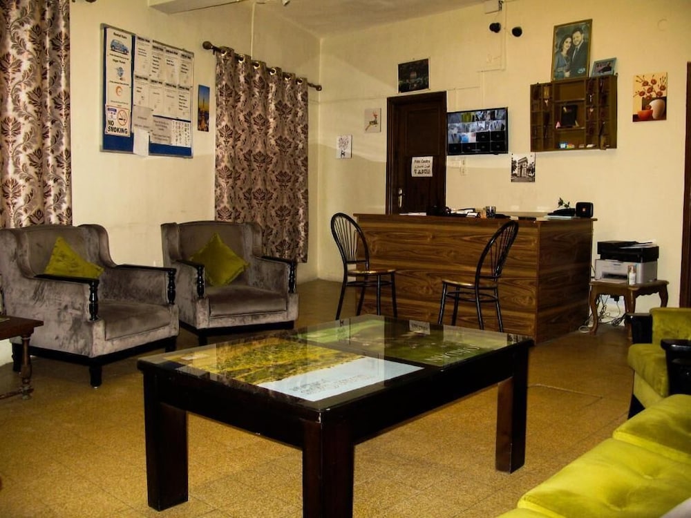 Cliff Hostel 20/36