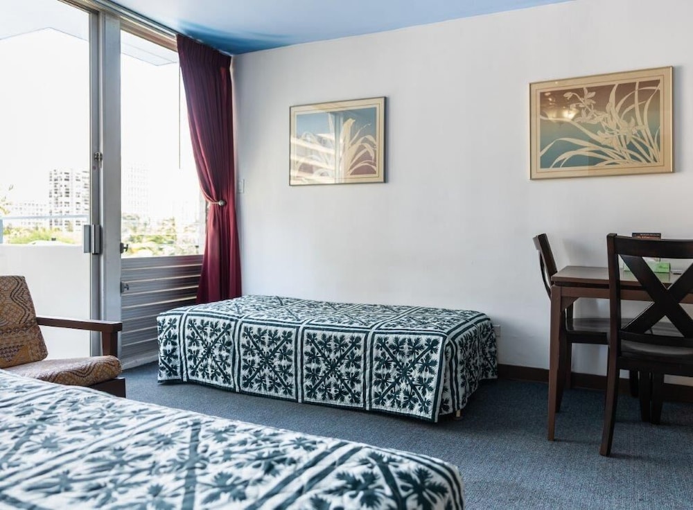 Holiday Surf Hotel 26/43