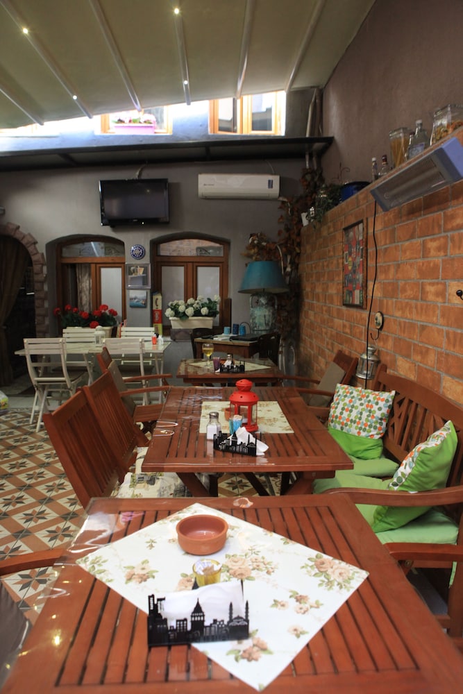 Tom Square Boutique Hotel 36/50