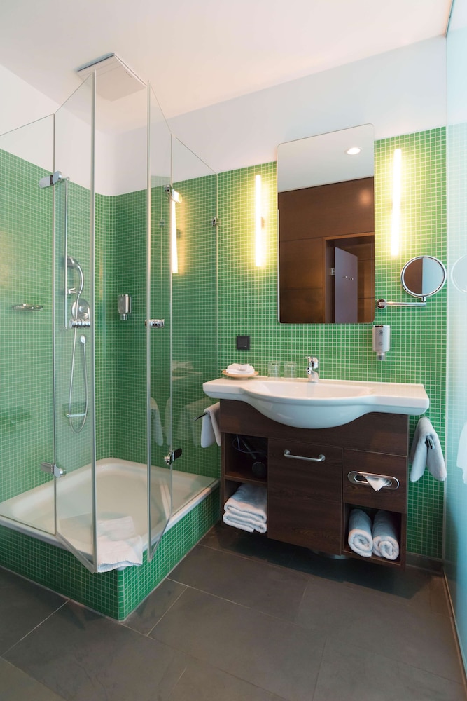 Corbin Munchen Airport Business Hotel 26/28
