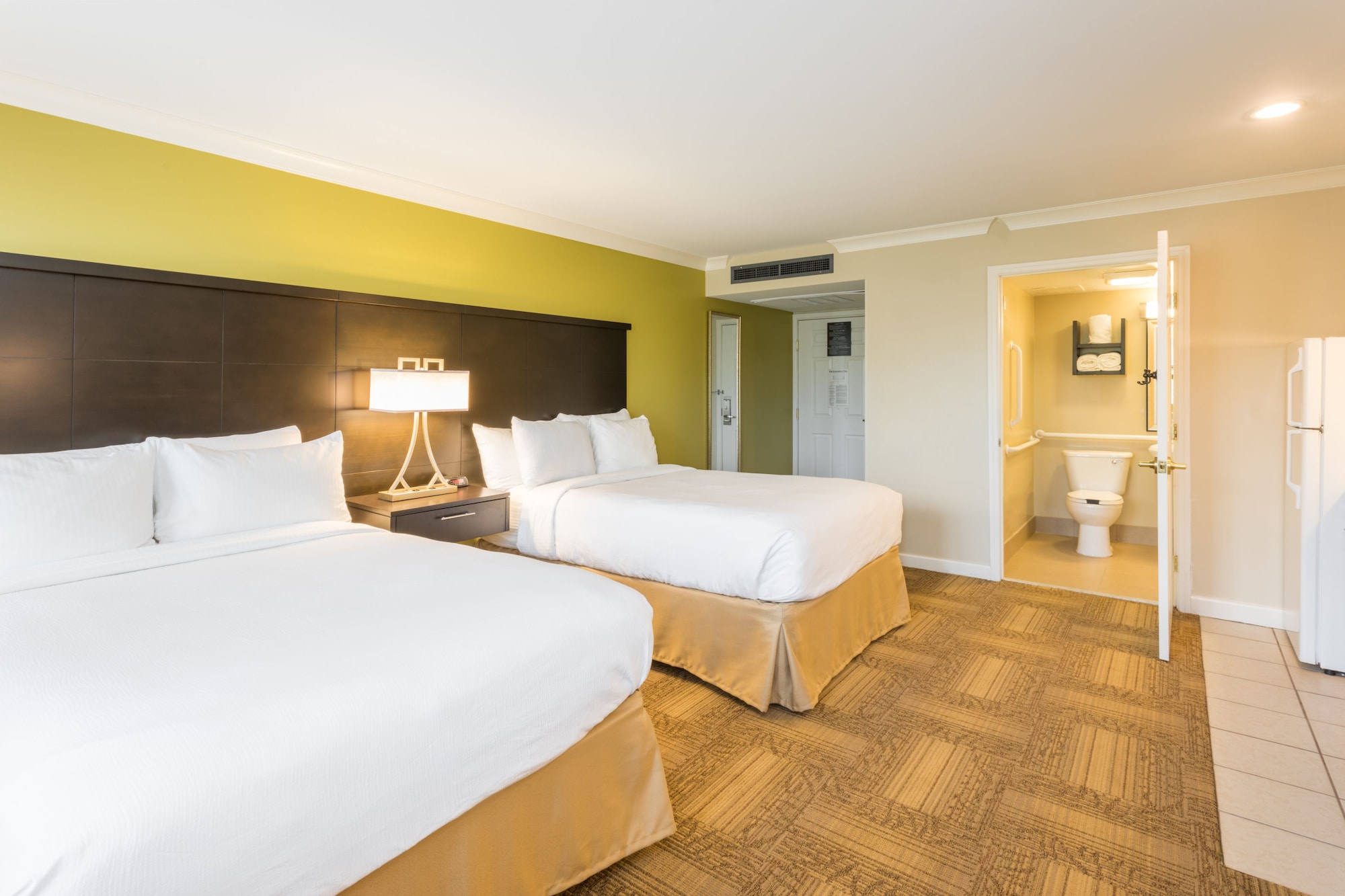 Studio, Suite, 2 Double Beds, Kitchen, Accessible