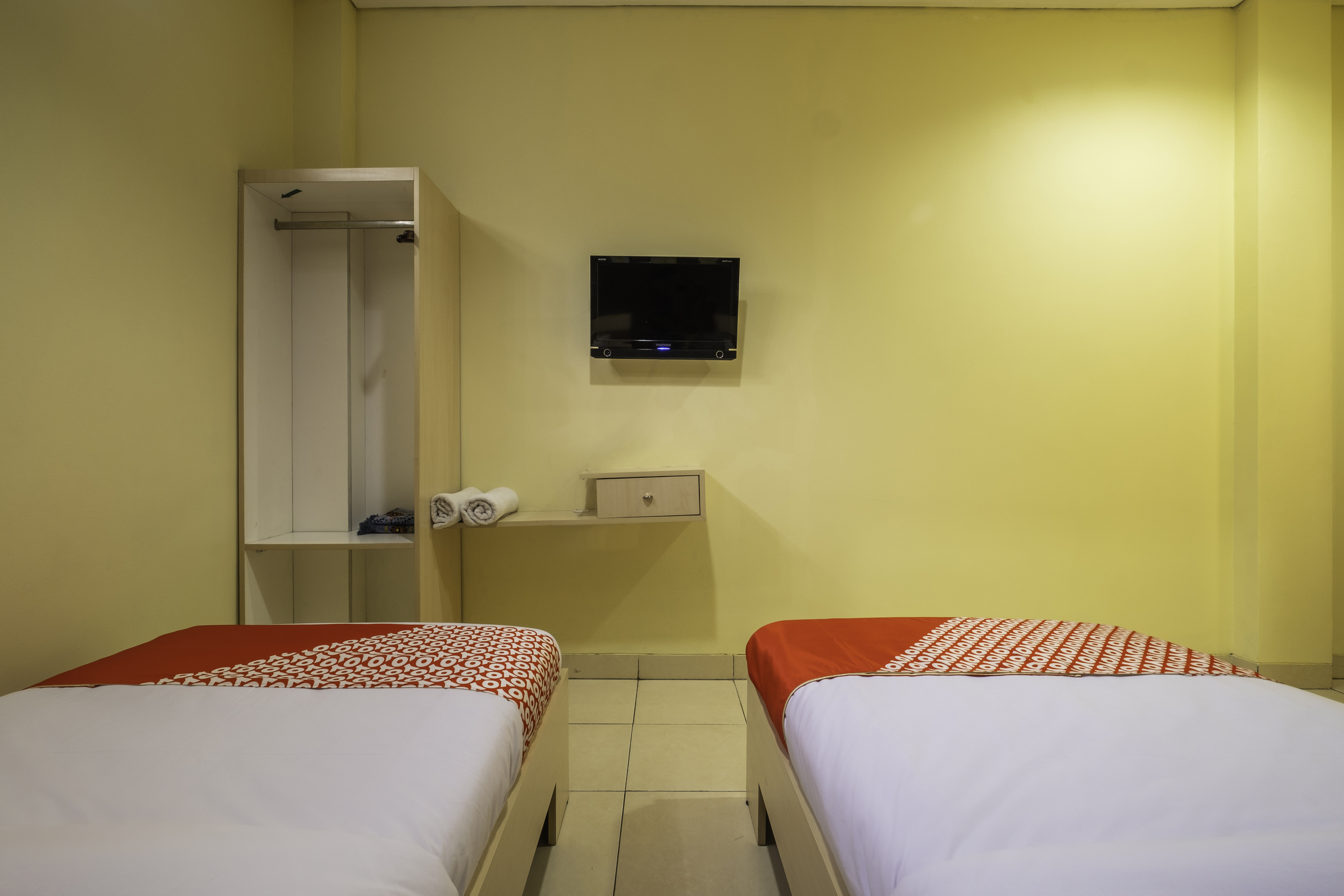 OYO 2947 Cluster Harris Home Stay and Kos 35/54