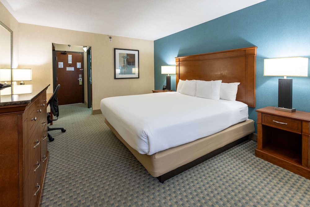 Pear Tree Inn St Louis Near Union Station 12/50