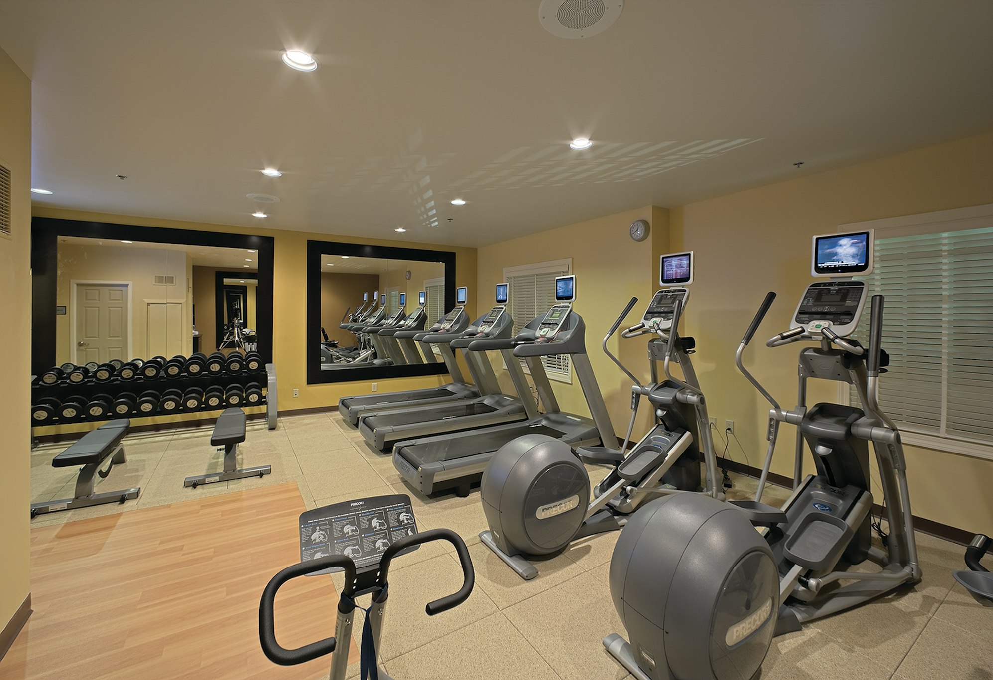 Doubletree Suites by Hilton at The Battery Atlanta 45/81