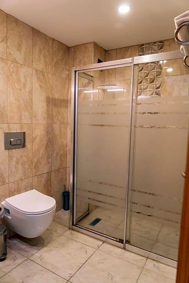 Grand Gara Hotel 16/17