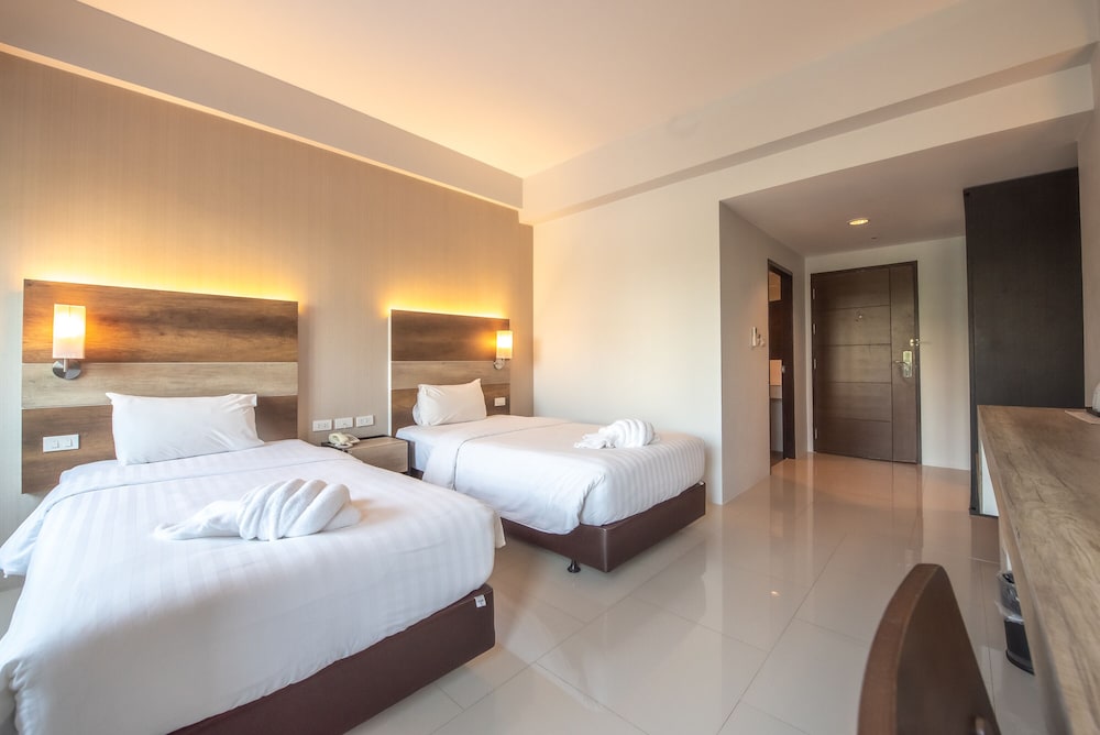 The Proud Exclusive Hotel 13/50