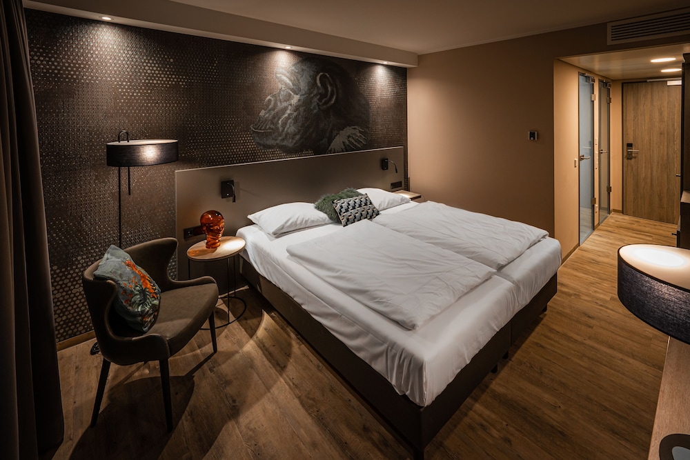 LOGINN Hotel Stuttgart Zuffenhausen 9/35