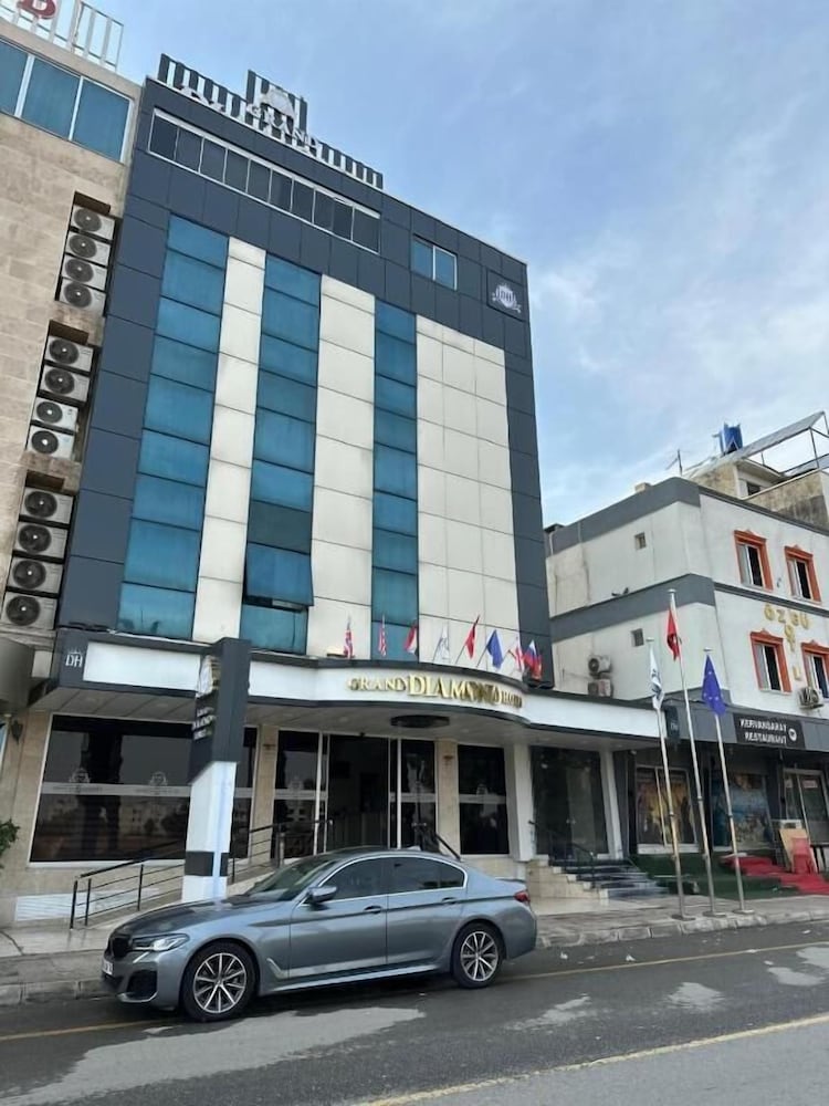 Grand Diamond Hotel 19/20