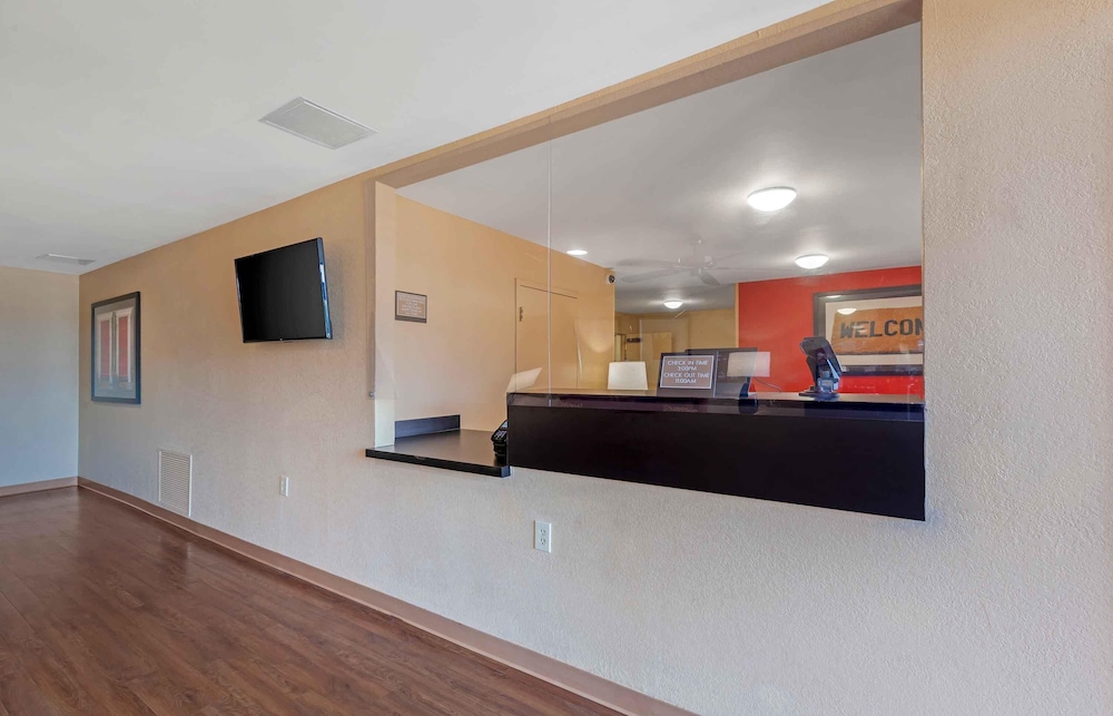 Extended Stay America - Rockford - State Street 7/54