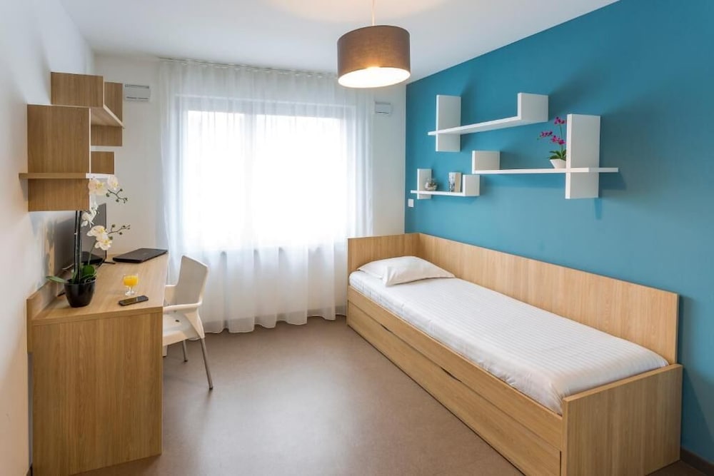 Nemea Elypseo Strasbourg port 29/66