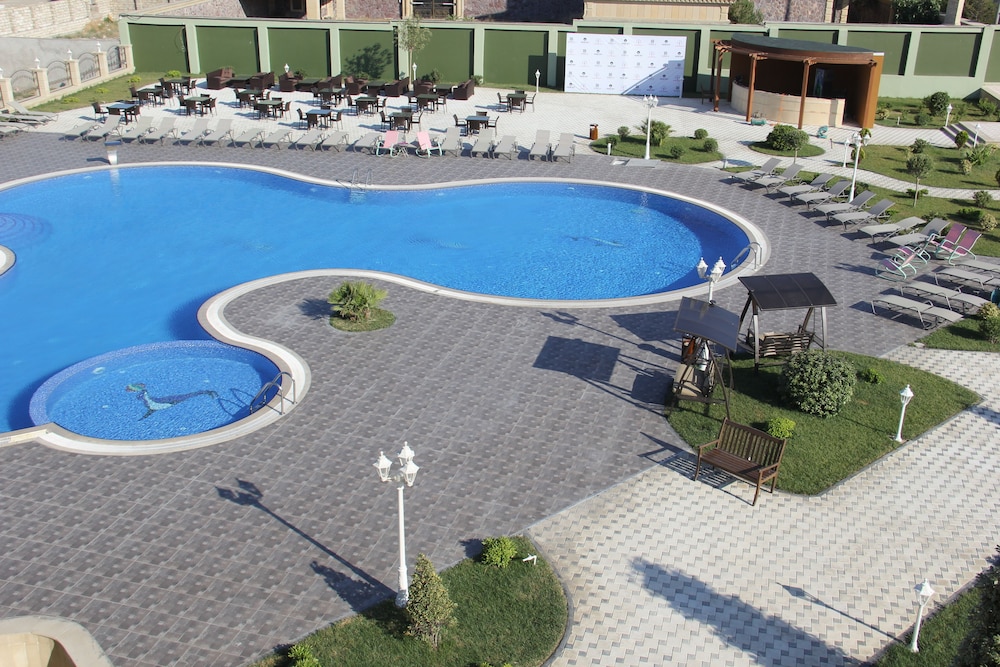 Khazar Inji Hotel 23/25