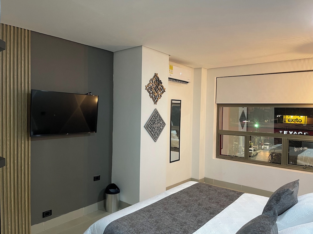 Hotel Merlott 70 38/63