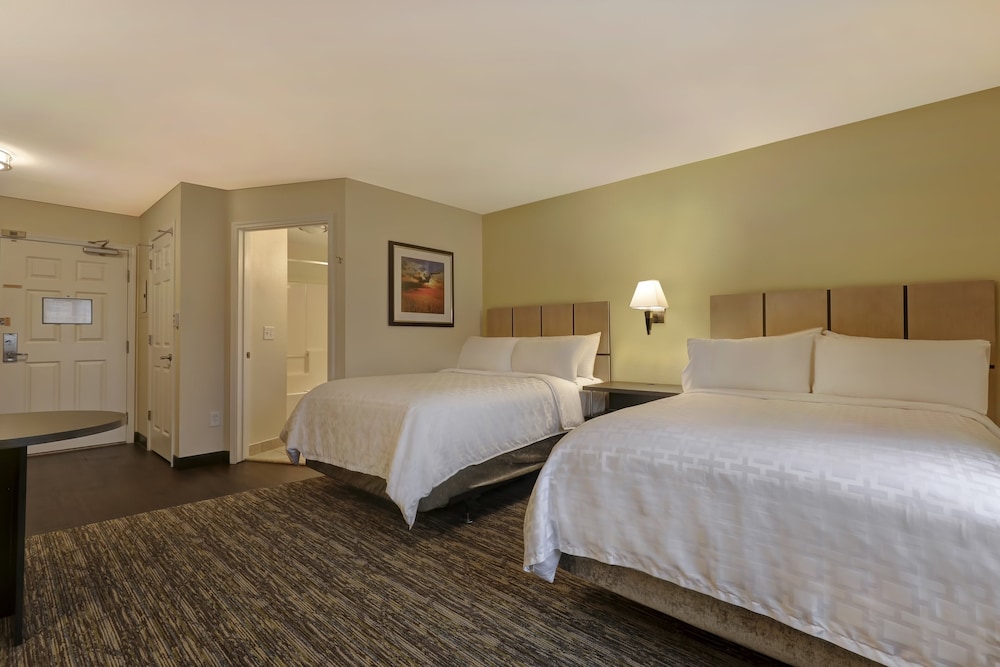 Candlewood Suites Indianapolis - South 12/77