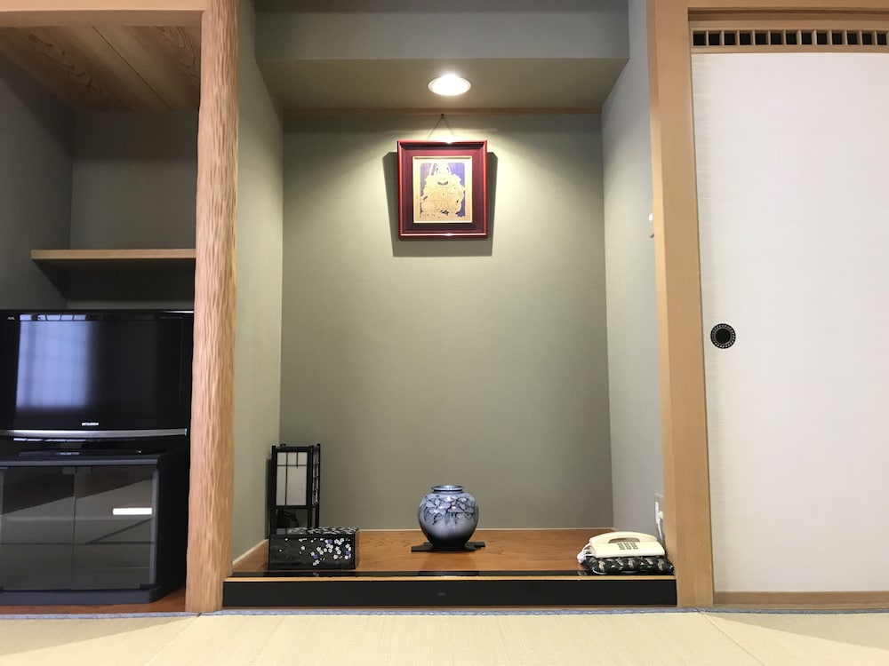 Aomori Winery Hotel 38/48