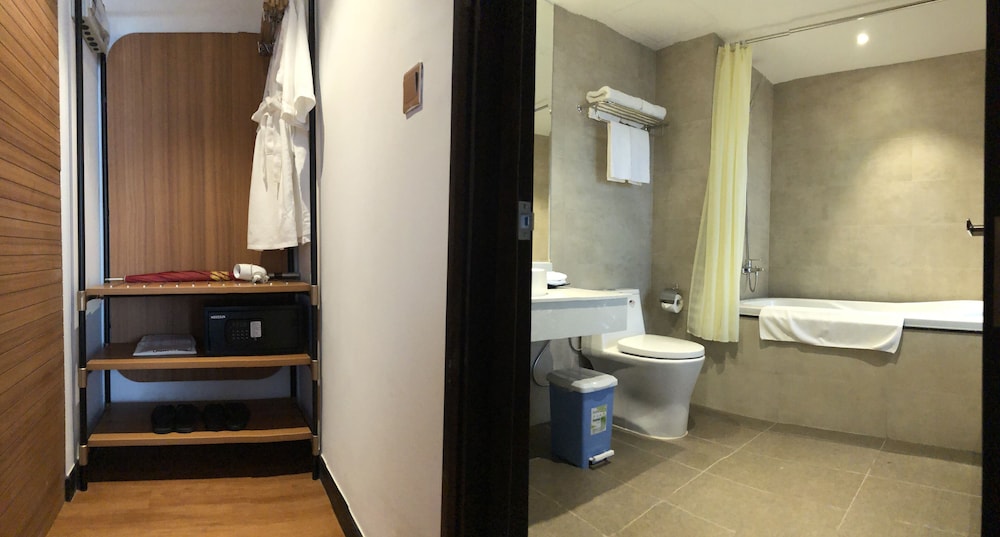 Majestic Premium Hotel 29/70